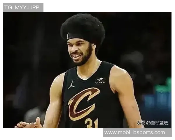 阿伦轻松发挥12投7中贡献20分7篮板2助攻1抢断展现出色状态